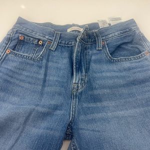 Levi's Low Pro straight leg jeans. Size 26/29" inseam.